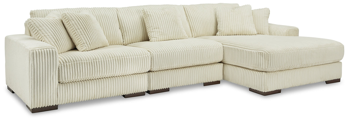 Lindyn 3-Piece Sectional with Chaise